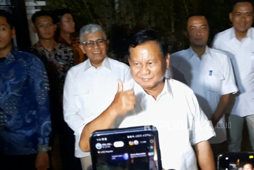 General Chairman of Gerindra Party who also ran for the 2024 Presidential Election, Prabowo Subianto when interviewed by reporters after celebrating his party's 16th Anniversary at his private residence, Kertanegara Street, Kebayoran Baru, South Jakarta, Tuesday (6/2/2024) evening.