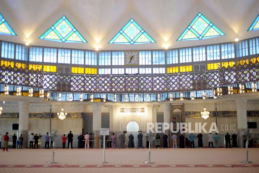 Suasana Masjid Negara Malaysia (Ilustrasi)