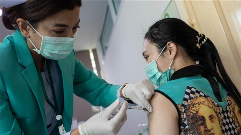 Total kasus positif di Thailand sejak awal pandemi mencapai 210.782 orang - Anadolu Agency