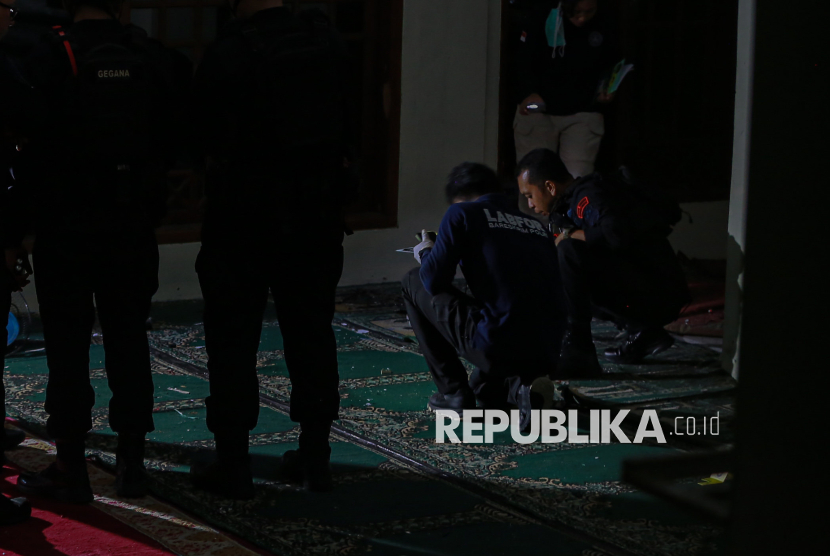 Geledah Rumah Terduga Pelaku Sekaligus Korban Ledakan di SMAN 72 Jakarta, Polisi Temukan Barang Ini