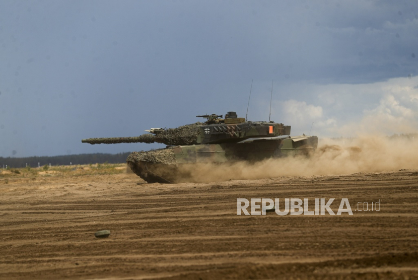 Tank Leopard 2A6 Jerman ikut serta dalam latihan milter gabungan bersama Lithuanian. 
