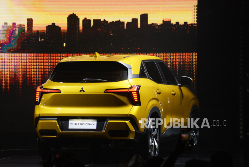 The New SUV Mitsubishi ditampilkan saat peluncuran di Jakarta, Senin (31/7/2023). PT Mitsubishi Motors Krama Yudha Sales Indonesia (MMKSI) memperkenalkan SUV baru berkonsep XFC yang akan dirilis resmi di ajang pameran otomotif GIIAS 2023 pada 10 Agustus 2023.
