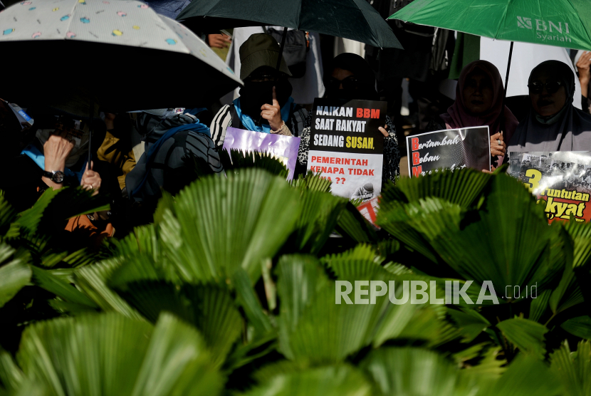 Polda Metro Jaya mengerahkan sedikitnya 6.142 personel gabungan dari unsur TNI-Polri dan pemerintah daerah untuk pengamanan unjuk rasa di beberapa titik Jakarta, Selasa (13/9/2022) ini. 