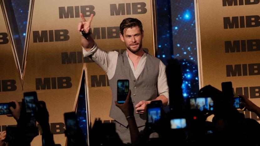 Chris Hemsworth saat Fan Event Men in Black: International di Bali