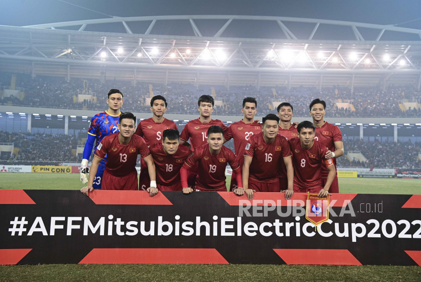 Timnas Vietnam lolos ke final Piala AFF 2022 usai mengalahkan Indonesia di babak semifinal dengan agregat 2-0.