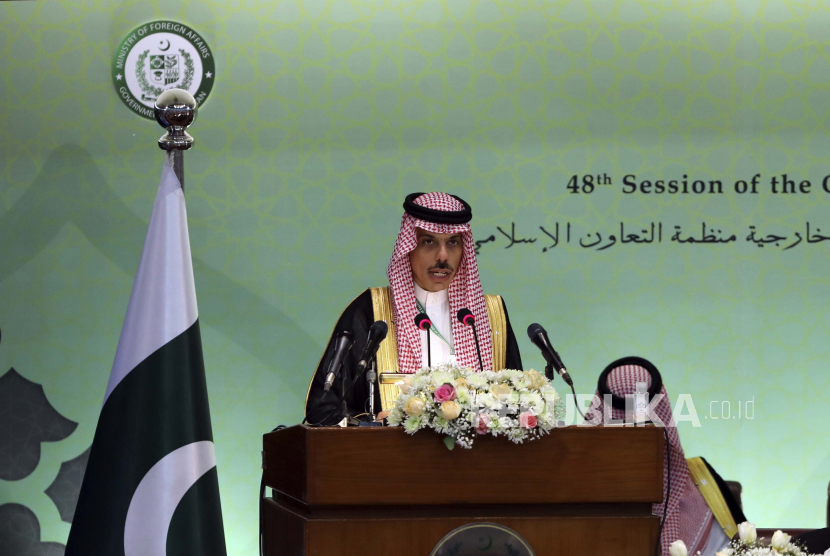 Menteri Luar Negeri Saudi Pangeran Faisal Bin Farhan Al Saud. Arab Saudi Isyaratkan Enggan Memihak dalam Persaingan AS-China