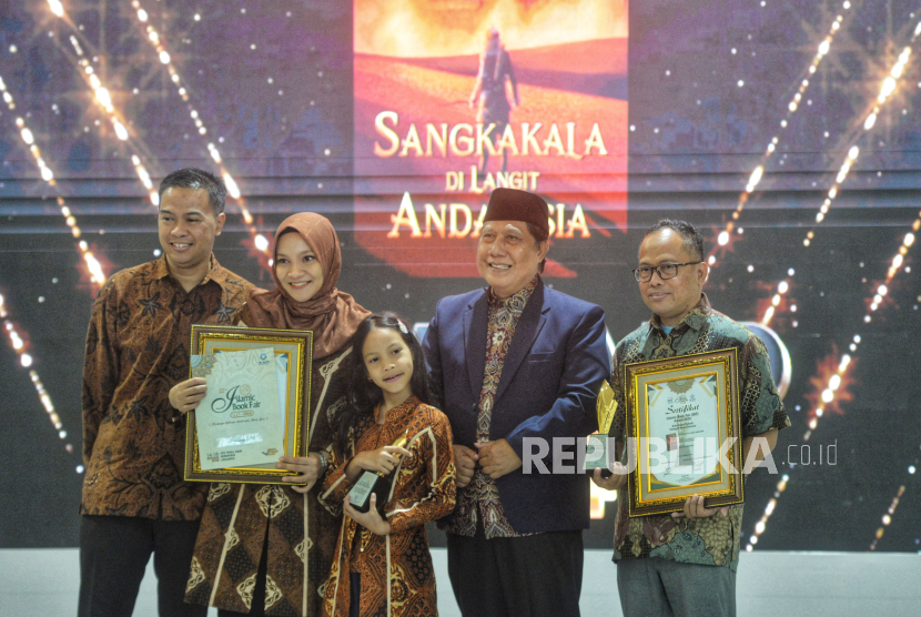 Sangkakala di Langit Andalusia Jadi Novel Islam Terbaik di IBF 2024