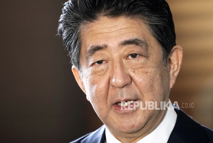  Mantan perdana menteri Jepang Shinzo Abe mengatakan Jepang dapat berkontribusi dalam bidang siber di aliansi AUKUS. Ilustrasi.