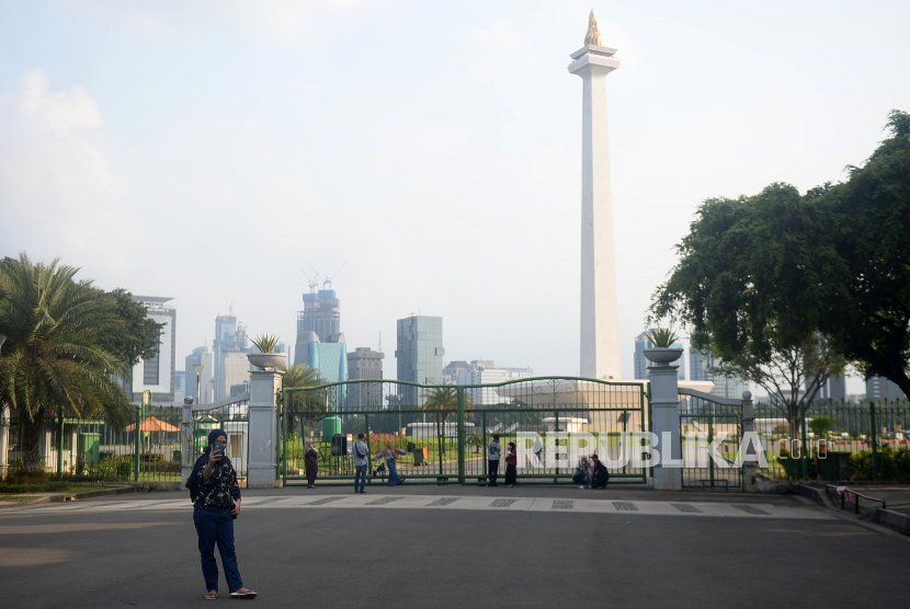 Monumen Nasional (Monas), Jakarta (ilustrasi). Penambahan kasus Covid-19 harian di Jakarta kembali memecahkan rekor dengan 5.582 kasus baru pada Ahad (20/6).