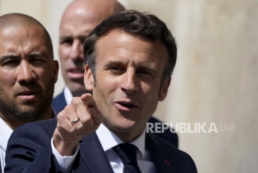 Emmanuel Macron berjanji mengatasi perpecahan di Prancis usai kembali terpilih menjadi presiden untuk lima tahun ke depan. 