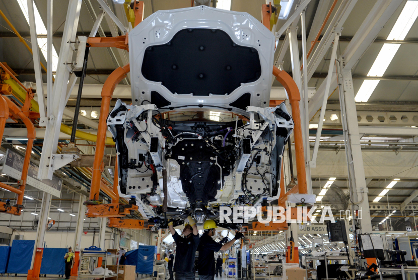 Melihat Fasilitas Perakitan Mobil BMW di Sunter