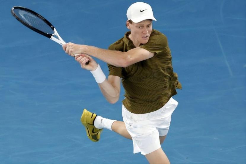 Jannik Sinner Alami Kekalahan Menyakitkan dari Novak Djokovic di Semifinal Australian Open