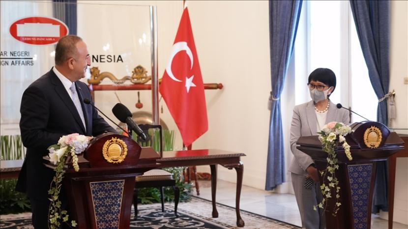 Presiden Turki Recep Tayyip Erdogan akan berkunjung ke Indonesia pada 2021 mendatang.