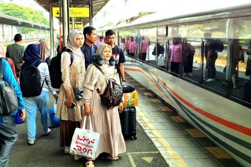 Cirebon Jadi Simpul Utama Wisata dan Ekonomi di Musim Liburan 2025/2026