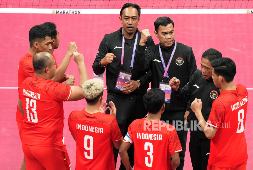 Tim sepak takraw putra Indonesia di Asian Games 2022 Hangzhou, Cina.