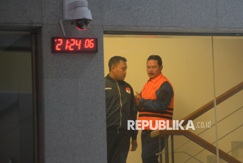 KPK Geledah Rumah Walkot Madiun, Ini Hasilnya