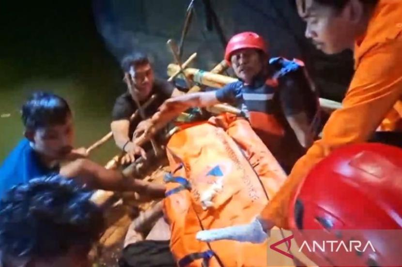 Mahasiswa ditemukan tewas usai terjatuh di jembatan Gowa.