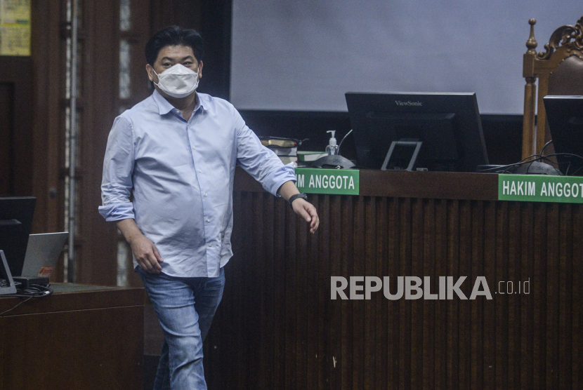 Terdakwa kasus korupsi Asabri Heru Hidayat bersiap menjalani sidang putusan di Pengadilan Tipikor, Jakarta,Selasa (18/1/2022). Majelis Hakim menjatuhkan vonis nihil kepada terdakwa Heru Hidayat karena sudah mendapatkan hukuman maksimal dalam kasus sebelumnya.