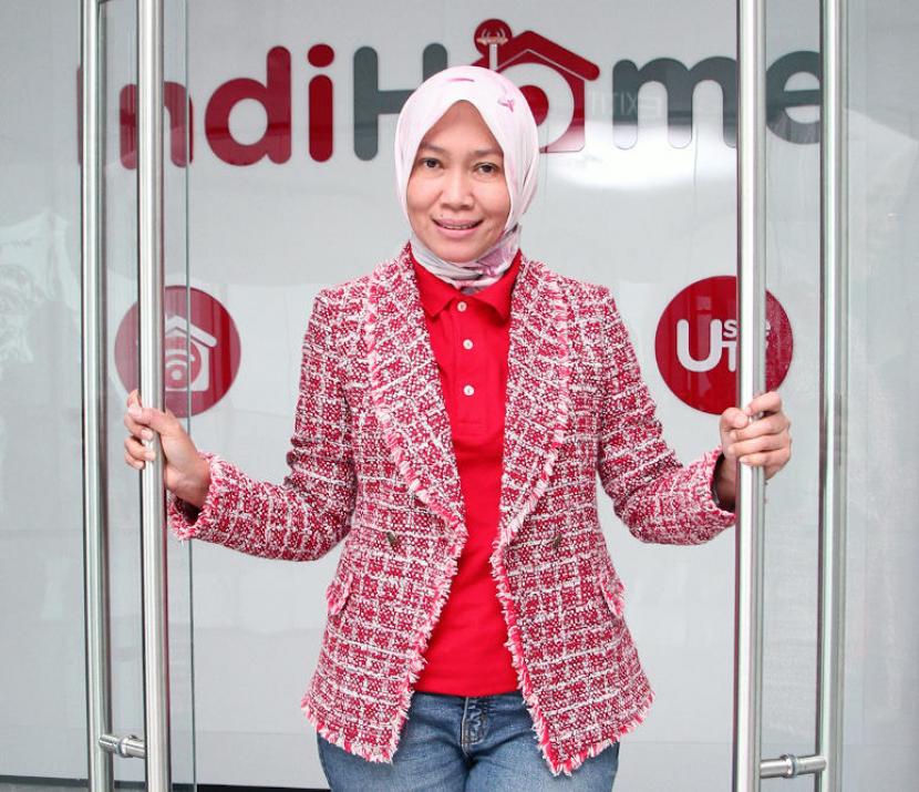 Siti Choiriana, Direktur Layanan Konsumer PT Telekomunikasi Indonesia Tbk. (Telkom)