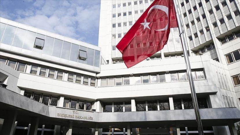 Turki mengecam keputusan negara bagian Balkan, Kosovo, yang membuka kedutaan besar untuk Israel di Yerusalem, Ahad (14/3).