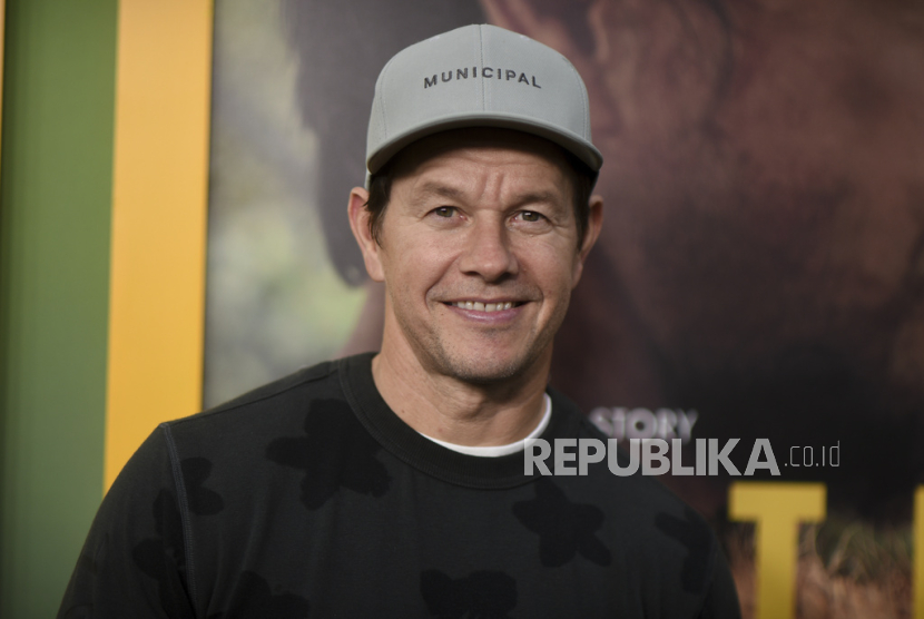 Mark Wahlberg arrives at the premiere of Arthur the King on Monday, Feb. 19, 2024, in Los Angeles. 