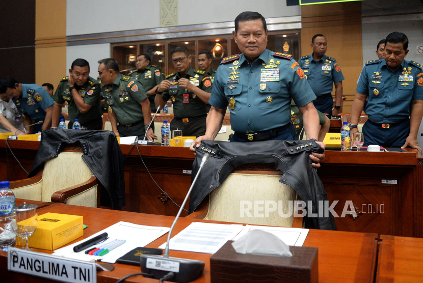 Panglima TNI Laksamana TNI Yudo Margono bersiap mengikuti rapat kerja bersama Komisi I DPR di Kompleks Parlemen, Senayan, Rabu (6/9/2023). (ilustrasi)
