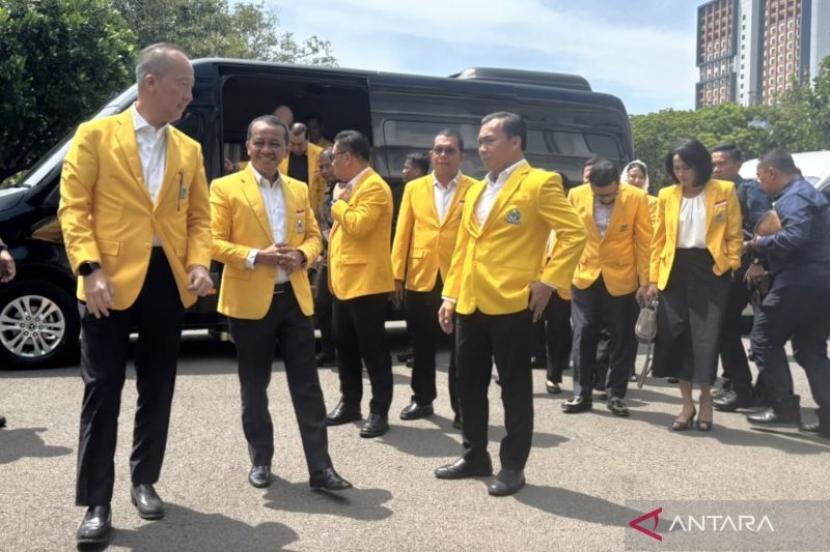 Soal posisi di Kementerian Haji, Bahlil: Belum ada tawaran ke Golkar.