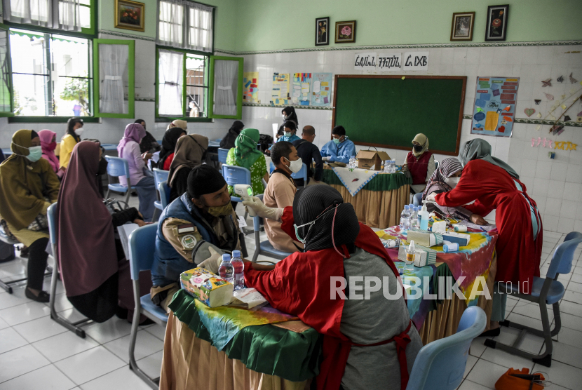 8.037 Tenaga Pendidik di Gunung Kidul Telah Divaksin (ilustrasi).