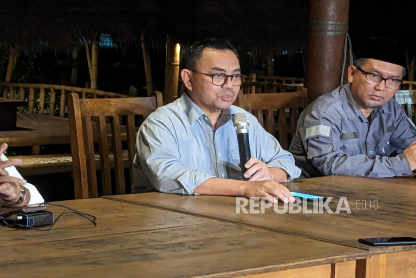 Ketua dari tim Anies Baswedan, Sudirman Said bersyukur telah resminya Partai Keadilan Sejahtera (PKS) yang secara resmi menyatakan sikapnya, di kawasan Bandara Soekarno-Hatta, Tangerang, Senin (30/1).