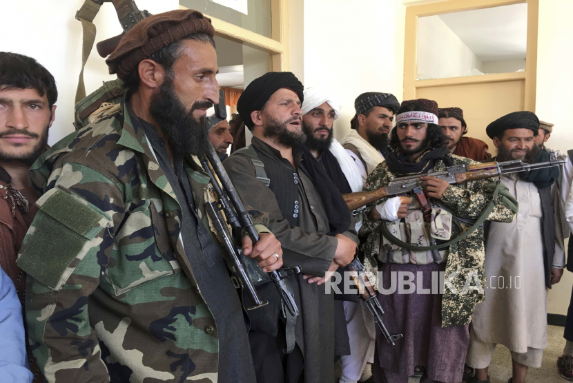 Taliban mengambil paksa sejumlah properti Suku Hazara Syiah. Ilustrasi Taliban 