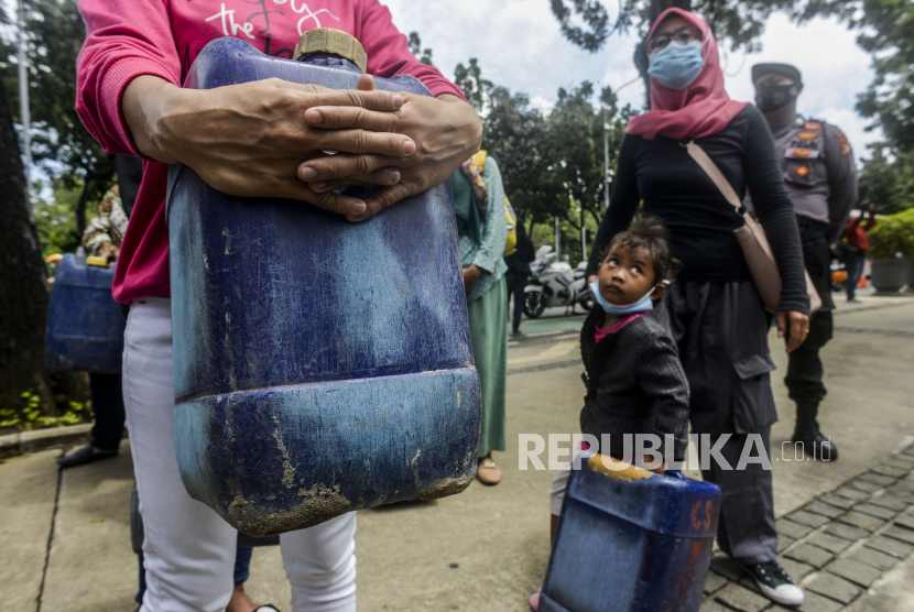 Krisis air di Indonesia memerlukan sejumlah langkah mitigasi, salah satunya dengan meningkatkan ketahanan air.