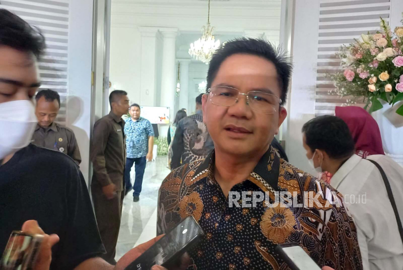 Kepala Dinas Perhubungan (Dishub) DKI Jakarta Syafrin Liputo saat diwawancarai di Balai Kota DKI, Jakarta Pusat, Kamis (2/5/2024). 