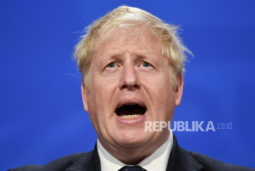  Perdana Menteri Inggris Boris Johnson menghadiri konferensi pers di Downing Street, London, Selasa, 7 September 2021.