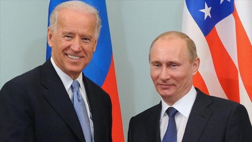 Presiden Amerika Serikat (AS) Joe Biden menyebut Presiden Rusia Vladimir Putin sebagai 