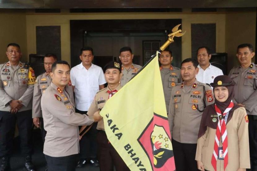 Kapolres Maros Lepas Kontingen Saka Bhayangkara ke Peran Saka Nasional 2025