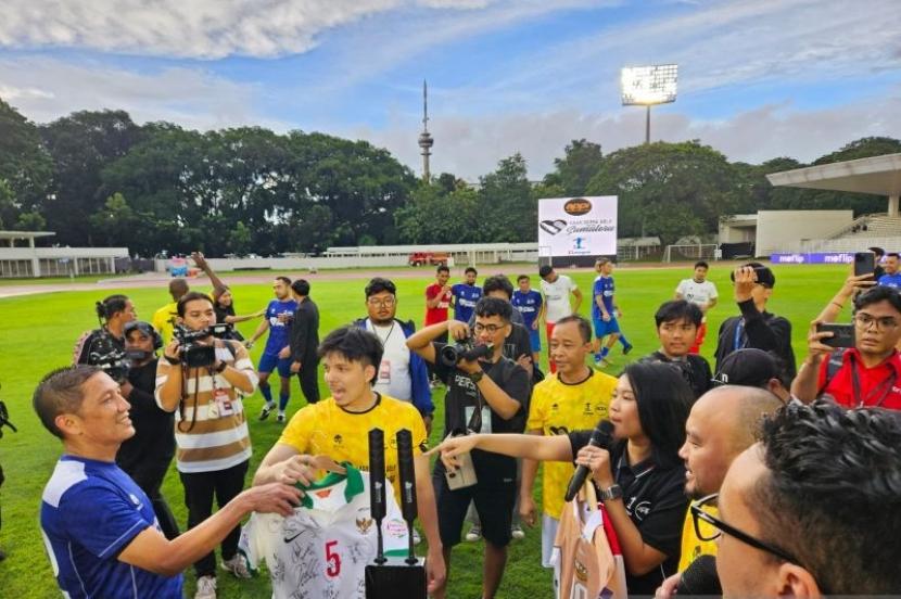 Laga Sepak Bola Amal di Jakarta Kumpulkan Rp265 Juta untuk Sumatera