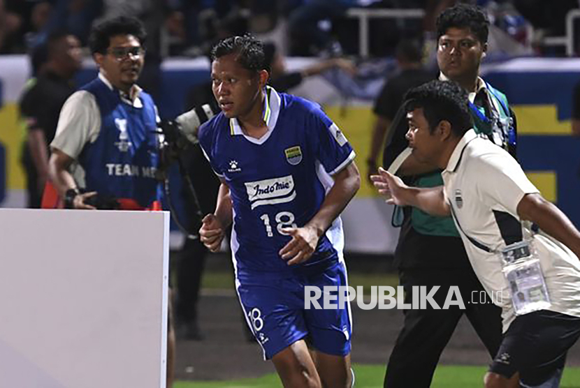 Adam Alis Cetak Brace, Persib Bandung Taklukkan Selangor FC 3-2