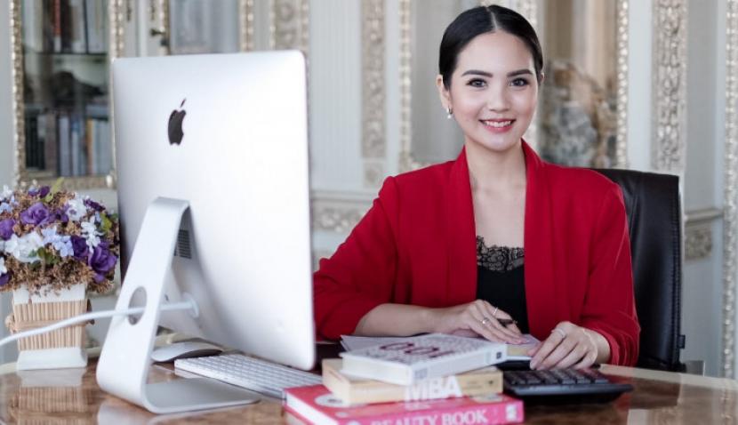 Sukses Berbisnis Sejak Muda, Womenpreneur Ini Ungkap Rahasianya. (FOTO: Cella Vanessa)