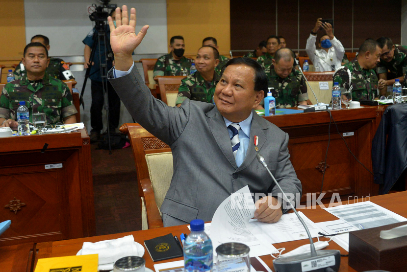 Defense Minister Prabowo hands over two Falcons to bolster Indonesian Air Force