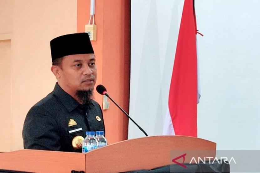 Gubernur Sulsel ajukan anggaran Rp233 miliar untuk bangun gedung DPRD.