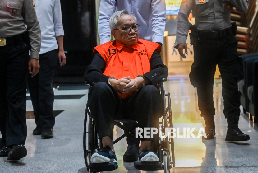 Mantan Direktur Pengolahan Pertamina Chrisna Damayanto Ditahan KPK