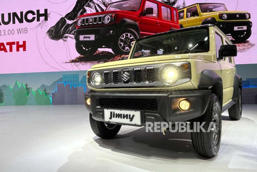 Suzuki Jimny 5-door di IIMS 2024 di JIExpo Kemayoran, Jakarta, Kamis (15/2/2024).