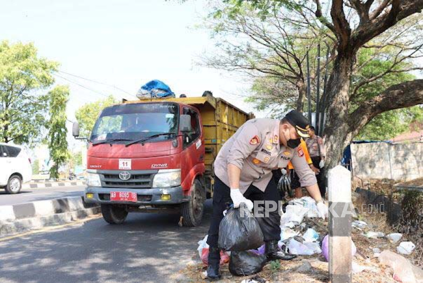 Aksi Gropyok Sampah di Kapanewon Banguntapan, Senin (7/8/23). 