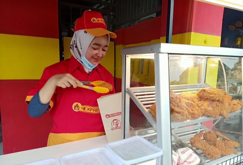  Kisah Mantan Karyawati Bank BUMN yang Nekat Jualan Goreng Ayam