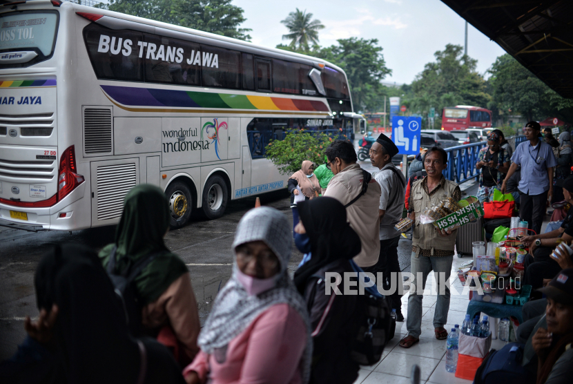 BPJT memproyeksi 14,81 juta orang atau 43,19 persen dari total jumlah penduduk Jabodetabek akan melakukan pegerakan selama Nataru. 