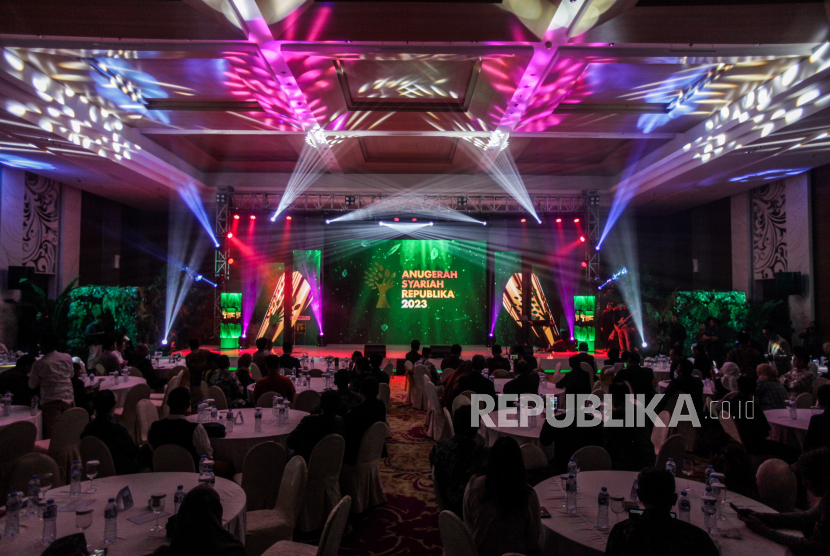 Suasana acara Anugerah Syariah Republika 2023 di Jakarta, Kamis (30/11/2023). 