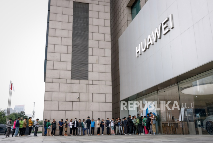 Sebuah toko Huawei di Beijing, Cina.