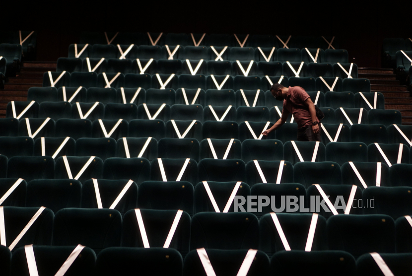Bioskop di Kota Solo mulai beroperasi dengan batasi jumlah penonton.