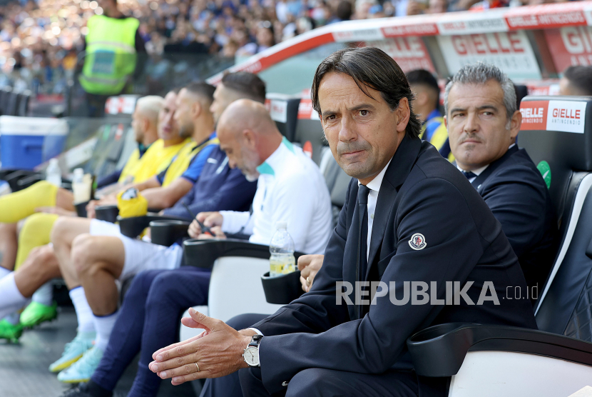  Reaksi pelatih kepala Inter Simone Inzaghi sebelum pertandingan sepak bola Serie A Italia antara Udinese Calcio dan Inter Milan di Udine, Italia, 18 September 2022.