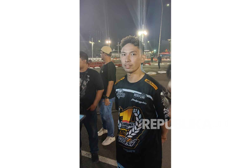 Pembalap Supermoto asal Malang, Farudilla Adam Menjadi Juara Umum SuperAdventure International Supermoto Race Seri Kejurnas 2023, di Sirkuit Parkir Barat, JIEXPO, Kemayoran, Jakarta, Sabtu (28/10/2023). 